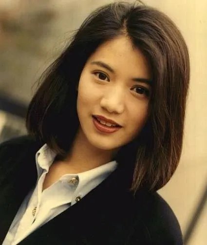 袁咏仪张国荣交情如何 谈与哥哥床戏说技巧胜很多男人