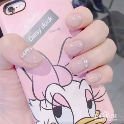 韩式裸色系美甲图片