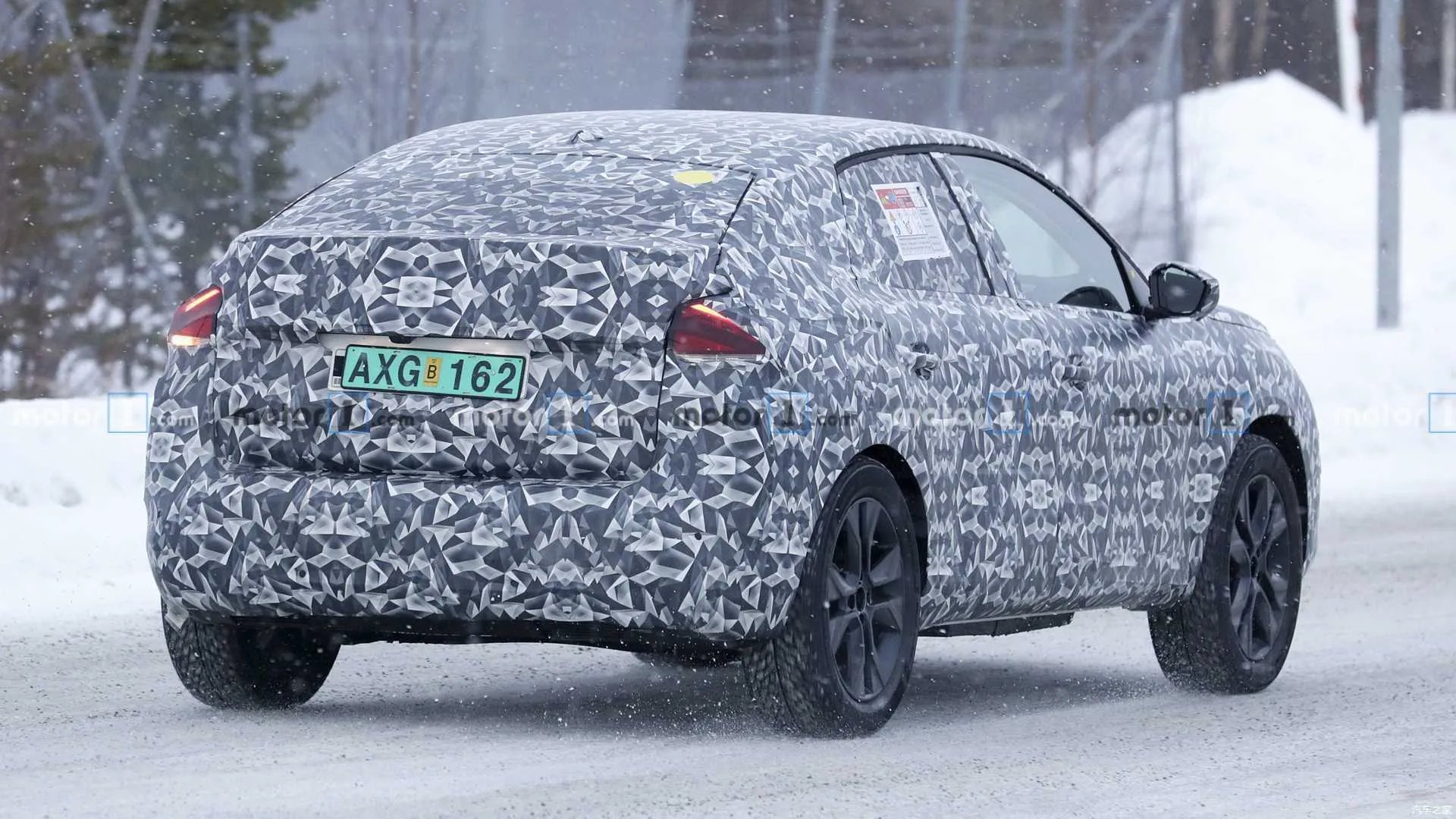 全新一代雪铁龙C4 Cactus测试谍照首次曝光 形似小号宝马X6