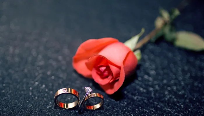 33朵玫瑰代表什么意思 33朵玫瑰代表的意思是什么