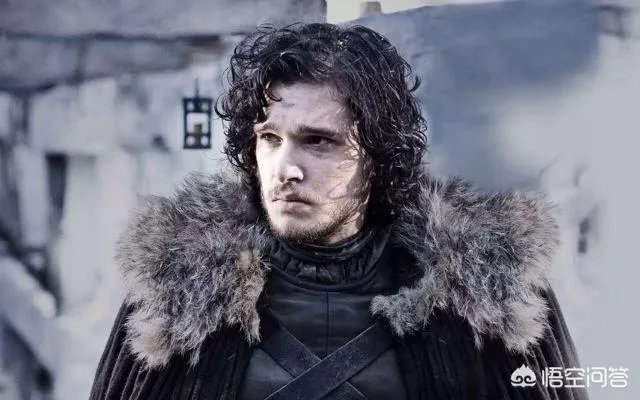 《权力的游戏》中,雪诺为什么死了后来又被复活了?