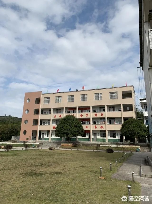 有的老师为什么会准备一把戒尺？