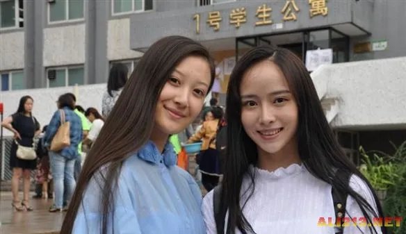 北京电影学院新生来了！美女帅哥云集吸引眼球