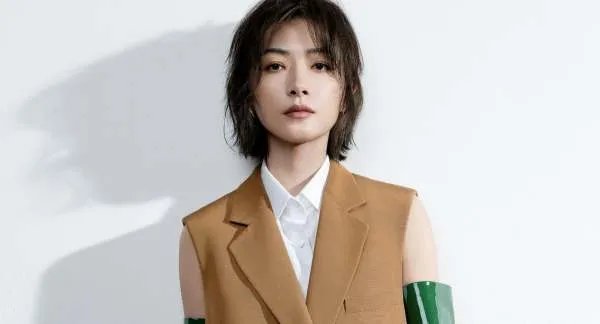 为什么都说万茜人设崩塌了，她都做了哪些事情？