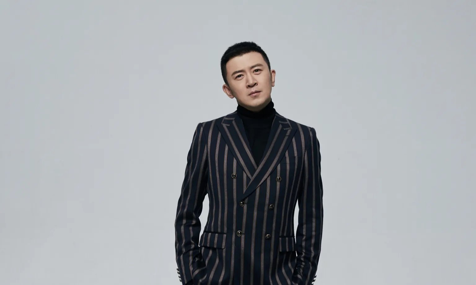 你怎么看郭家铭离婚并表白郝蕾的行为?他跟郝蕾发生过什么?