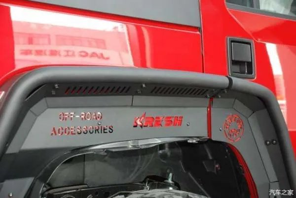 看了北京BJ40新城市猎人的改装,国产硬派越野车,它到底香不香?