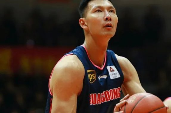 易建联的选秀顺位很高，为什么后来没有多少上场机会？