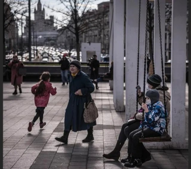 如何看待俄罗斯新增新冠肺炎确诊病例今天首次破万，疫情不断严重？