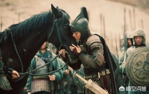 花木兰参军那么多年，为什么没有人发现她是女儿身？