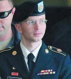 决定竞选美国参议员的切尔西·曼宁有何来历？