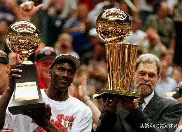 罗斯22岁MVP，科比谢幕战60分，乔丹35岁夺冠，詹姆斯连续8年总决赛，哪个最难完成？