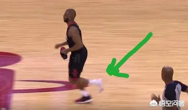 周琦在季后赛首次登场，你觉得他的表现如何？