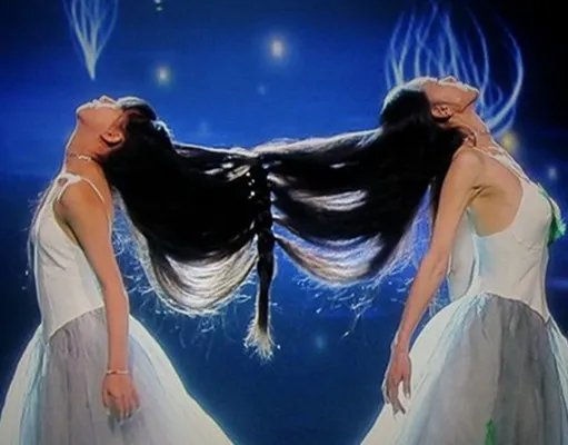 春晚小彩旗老公是谁   小彩旗到底结婚了吗？