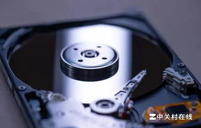 我的硬盘在磁盘管理器里能看到,在我的电脑里面就看不到为什么???