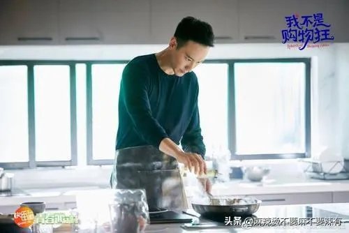 怎么评价电视剧《我不是购物狂》里商战这个情节，你觉得电商pk百货谁能赢？