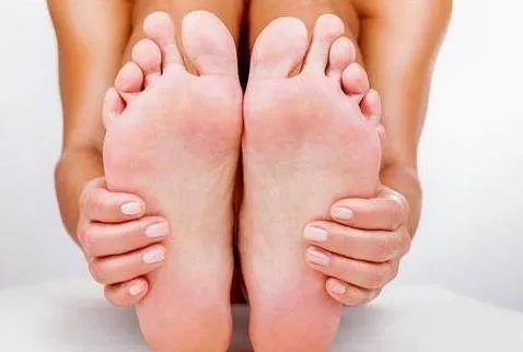 女人身体这地方越红竟越旺夫：你有没有这些特征