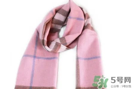 羊绒围巾可以水洗吗?羊绒围巾在家能水洗吗?