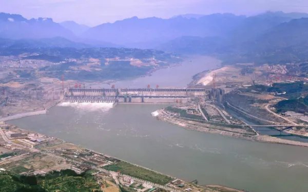 三峡大坝开十孔泄洪，三峡大坝的意义是什么？