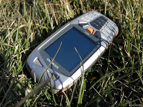 珍藏经典 西门子三防手机M65复刻版入手