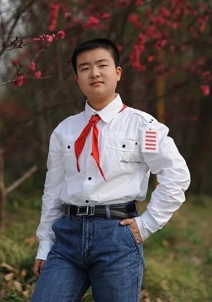 好干部黄艺博近况如何？ 一位优秀的五道杠少年