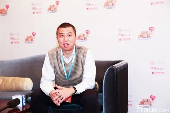 居在蓝天下报名方式 让爱在改造中传递