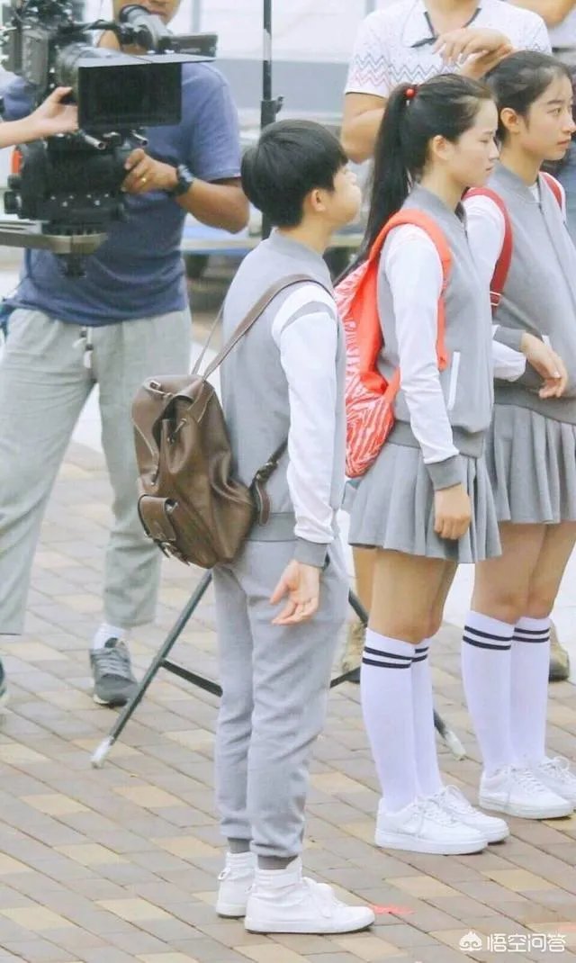 18年艺考生吴磊和易烊千玺，你觉得谁更受北电中戏的青睐？