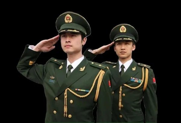 军人退伍后军装要上交吗